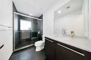 900 Biscayne Blvd, Miami, FL 33132 - Photo 4
