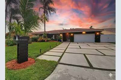 15820 N Sedgewyck Cir N #0, Davie, FL 33331 - Photo 1