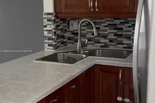 6055 W 19th Ave, Hialeah, FL 33012 - Photo 4