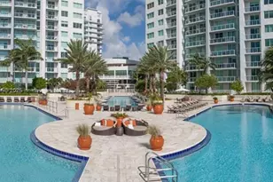 253 NE 2nd St, Miami, FL 33132 - Photo 28