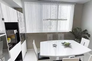 253 NE 2nd St, Miami, FL 33132 - Photo 12