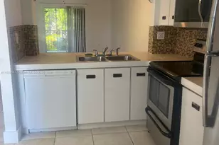 438 NE 210th Cir Terrace, Miami, FL 33179 - Photo 6