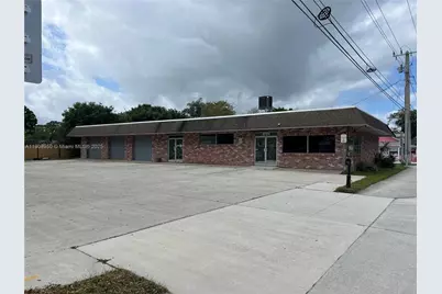 1001 W Midway Rd, Fort Pierce, FL 34982 - Photo 1