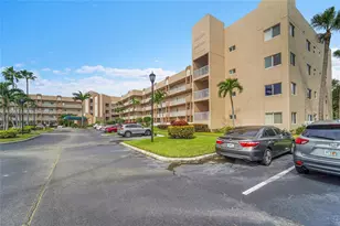 7647 Southampton Terrace, Tamarac, FL 33321 - Photo 4
