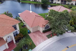 104 Danielle Ct, Weston, FL 33326 - Photo 1