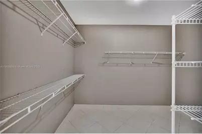 3600 Yacht Club Dr #904, Aventura, FL 33180 - Photo 36