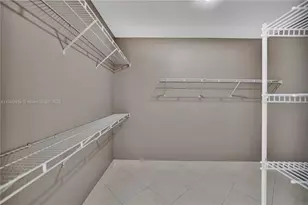 3600 Yacht Club Dr, Aventura, FL 33180 - Photo 36