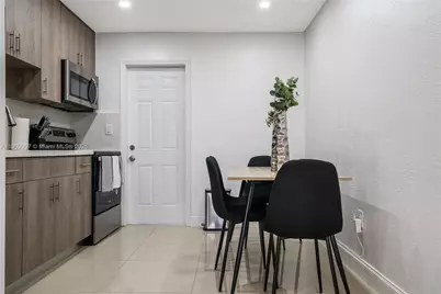 4421 NW 9th St, Miami, FL 33126 - Photo 20