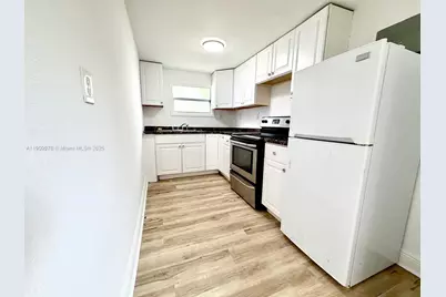 1060 NW 116th St #3, Miami, FL 33168 - Photo 2