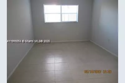 8400 Sunrise Lakes Blvd #106, Sunrise, FL 33322 - Photo 6