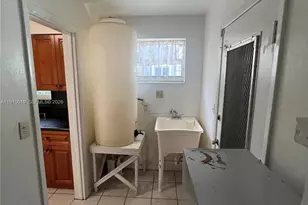 6200 SW 19th St, Miramar, FL 33023 - Photo 14