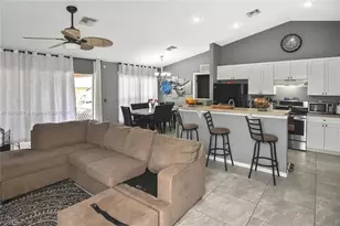 2612 66th St W, Lehigh Acres, FL 33971 - Photo 8