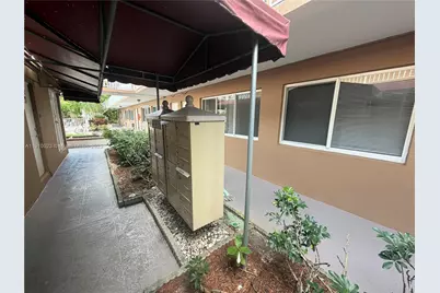 2838 Madison St #28, Hollywood, FL 33020 - Photo 10