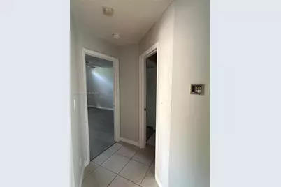 1060 Coral Club Dr #1060, Coral Springs, FL 33071 - Photo 4