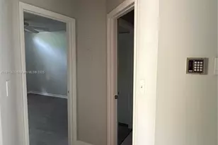 1060 Coral Club Dr, Coral Springs, FL 33071 - Photo 4