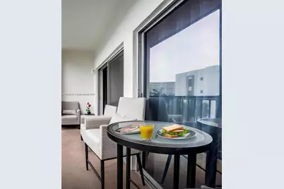 201 178th Dr #426, Sunny Isles Beach, FL 33160 - Photo 2