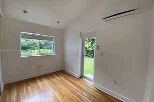 350 Hibiscus Dr, Miami Springs, FL 33166 - Photo 20