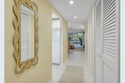 555 NW 4th Ave #2200, Boca Raton, FL 33432 - Photo 8