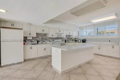 555 NW 4th Ave #2200, Boca Raton, FL 33432 - Photo 26