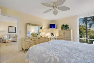 555 NW 4th Ave, Boca Raton, FL 33432 - Photo 18