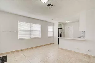 4658 Myla Ln, West Palm Beach, FL 33417 - Photo 8