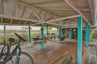 652 SE 8th St, Hialeah, FL 33010 - Photo 34