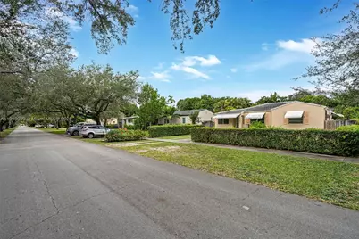 17 N Melrose Dr, Miami Springs, FL 33166 - Photo 4
