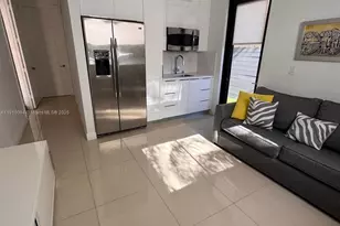 8850 NW 98th Ct, Doral, FL 33178 - Photo 4