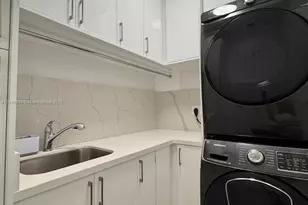 8850 NW 98th Ct, Doral, FL 33178 - Photo 22