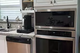 2065 SE 14th St, Homestead, FL 33035 - Photo 10