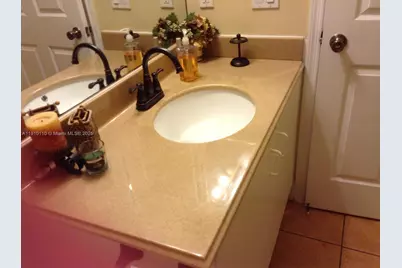 2065 SE 14th St, Homestead, FL 33035 - Photo 16