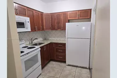 305 N 61st Ave #1, Hollywood, FL 33024 - Photo 4