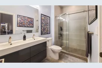 2001 Biscayne Blvd #2117, Miami, FL 33137 - Photo 12