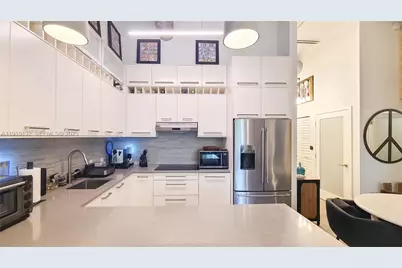 2001 Biscayne Blvd #2117, Miami, FL 33137 - Photo 8