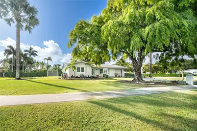 10320 SW 91st St, Miami, FL 33176 - Photo 6