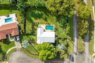 10320 SW 91st St, Miami, FL 33176 - Photo 4