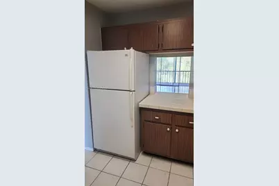 7900 S Colony Cir S #304, Tamarac, FL 33321 - Photo 2