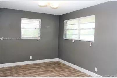 1060 NW 44, Oakland Park, FL 33309 - Photo 6