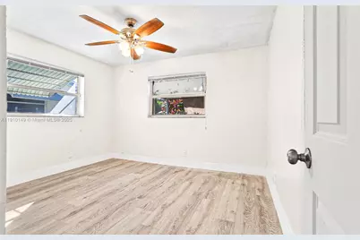 7110 NW 57th Ct, Tamarac, FL 33321 - Photo 2