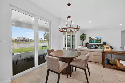 10190 SW Captiva Dr, Port Saint Lucie, FL 34987 - Photo 22
