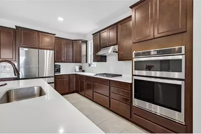 10190 SW Captiva Dr, Port Saint Lucie, FL 34987 - Photo 16