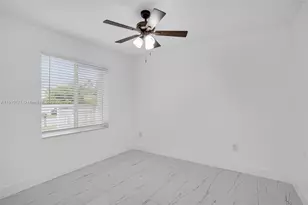 12068 SW 210th St, Miami, FL 33177 - Photo 10