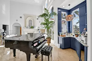 678 Hermitage Cir, Palm Beach Gardens, FL 33410 - Photo 12