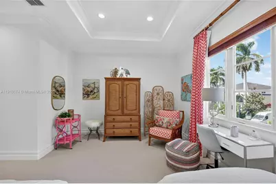 678 Hermitage Cir, Palm Beach Gardens, FL 33410 - Photo 42