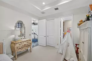 678 Hermitage Cir, Palm Beach Gardens, FL 33410 - Photo 46