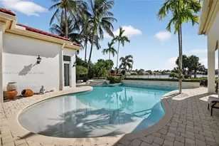 678 Hermitage Cir, Palm Beach Gardens, FL 33410 - Photo 54