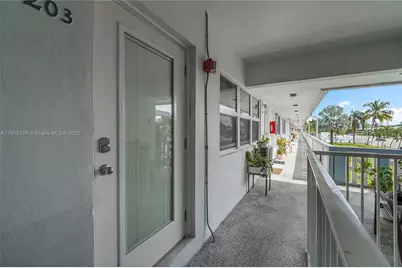 801 Atlantic Shores Blvd #203, Hallandale Beach, FL 33009 - Photo 2