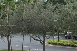 3625 N Country Club Dr, Aventura, FL 33180 - Photo 24