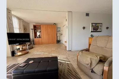 3625 N Country Club Dr #304, Aventura, FL 33180 - Photo 8