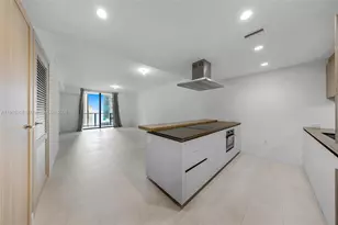1000 Brickell Plaza, Miami, FL 33131 - Photo 2